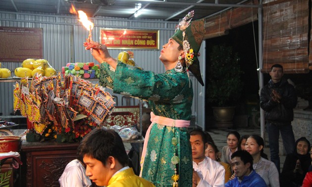 Plus de 250 groupes de Chau Van participent au Festival du culte de la Sainte-Mère